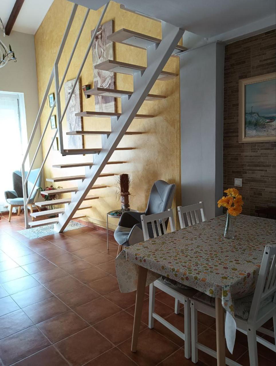 Loft In Ehemaligem Fischer Haus Daire Valensiya Dış mekan fotoğraf